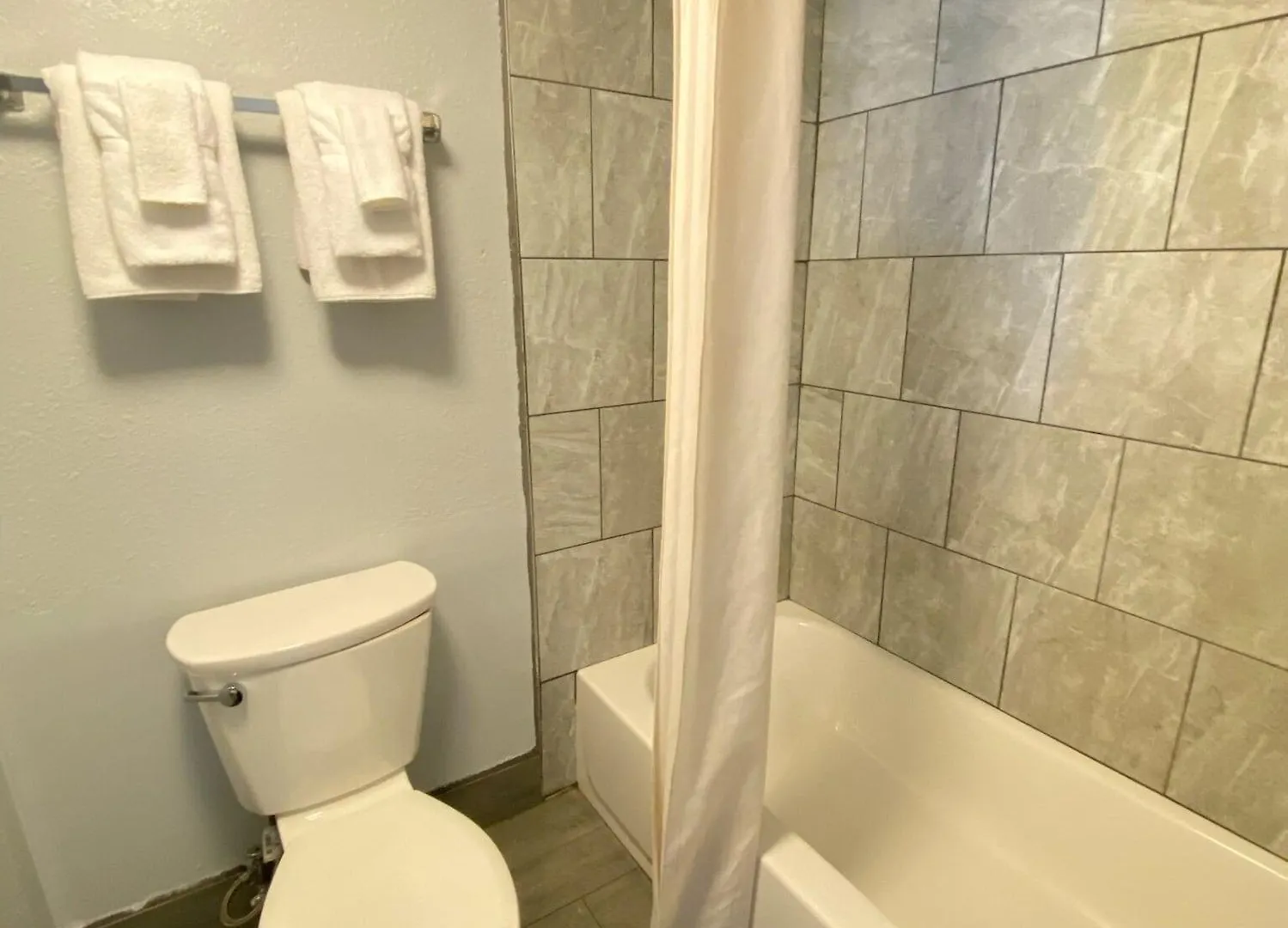 Quarters Inn&Suites Nashville