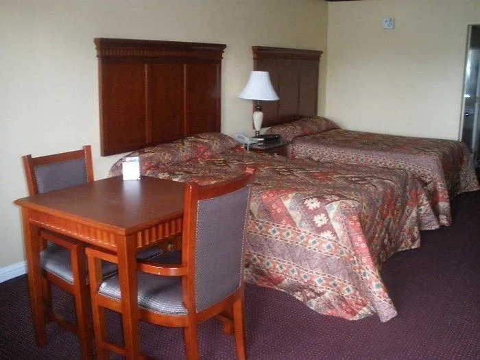 Quarters Inn&Suites Nashville Hotel